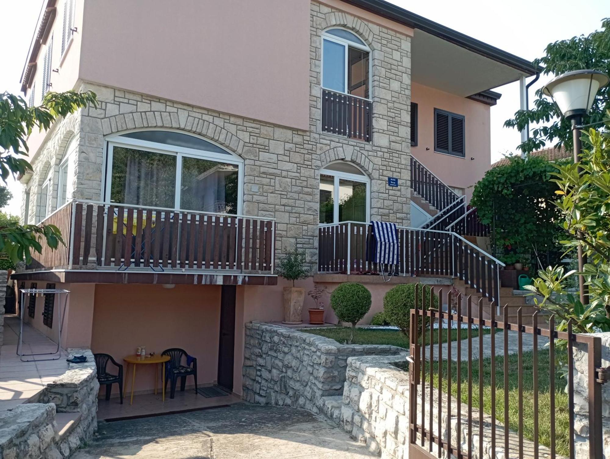 Apartman Sole Apartment Karigador Exterior foto